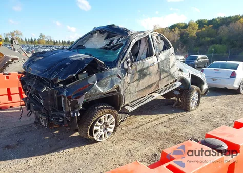 2016 GMC Sierra 2500Hd Denali z USA, uszkodzony, nr VIN 1GT12UE88GF203293
